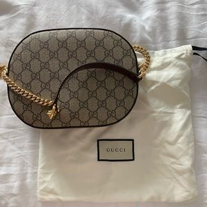 AUTHENTIC Gucci Crossbody With Gold Chain Strap